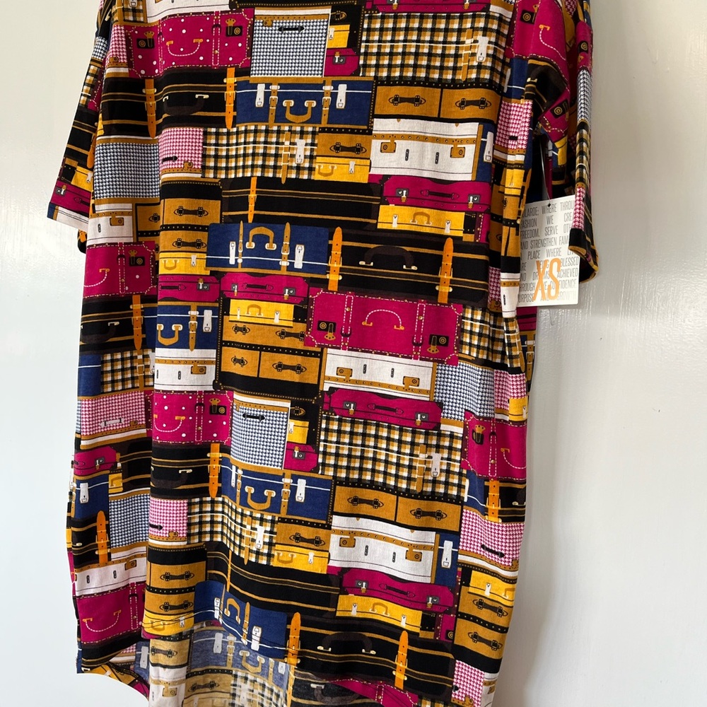 NWT Lularoe Irma top suitcase pattern size XS